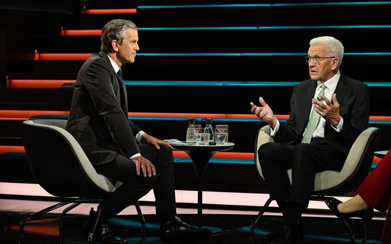 Im Gespräch mit Markus Lanz (links) forderte Winfried Kretschmann einen "Mentalitätsschub" in Deutschland.