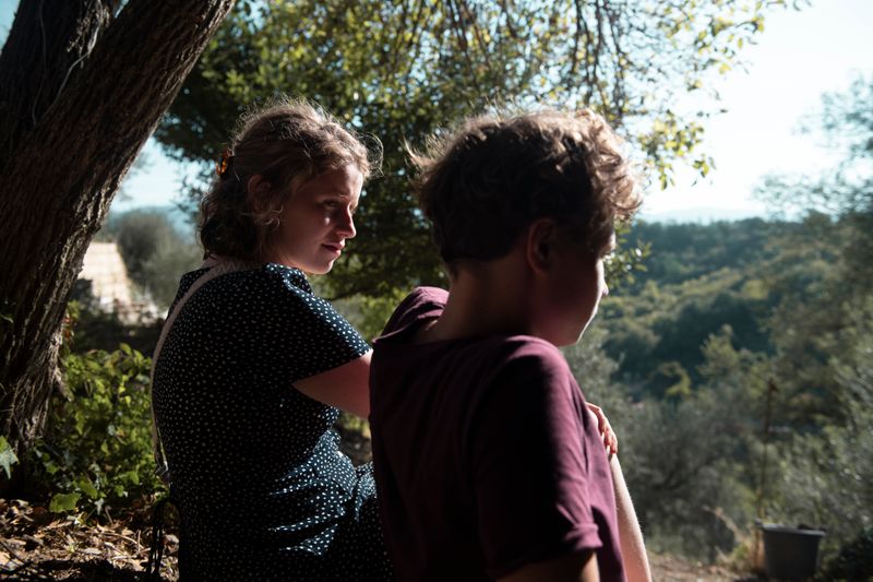 In Italien versuchen Ira (Luna Jordan, rechts) und Malin (Katharina Stark) unter anderem sich selbst zu finden.
