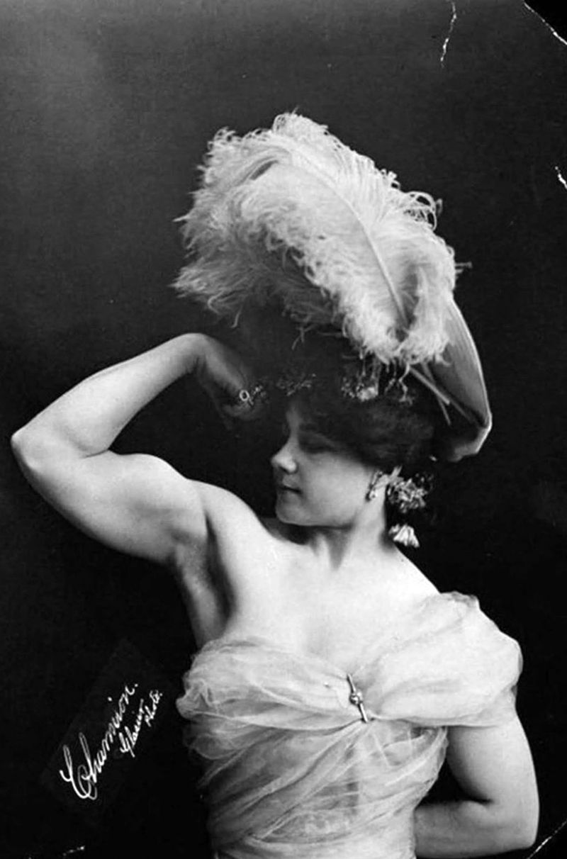 Auch Frauen haben die Welt des Kraftsports nachhaltig geprägt. Sie zählt zu den ersten, weiblichen Bodybuildern: Laverie Vallee, auch bekannt als "Charmion".