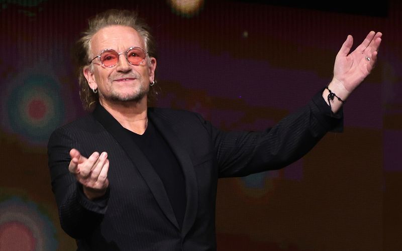 Gutmensch, Unternehmer, Familienvater und nicht zuletzt Rockstar: U2-Sänger Bono feiert am 10. Mai seinen 50. Geburtstag.  