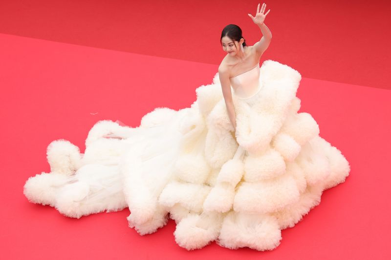 Auch Schauspielerin Wan QianHui hielt sich nicht an die Kleiderordnung in Cannes. 
