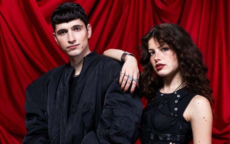 Wer tritt die Nachfolge von Nemo an? 26 Nationen treten beim großen Finale des Eurovision Song Contest in Basel an, um Europa von ihrem Beitrag zu überzeugen und als Sieger aus dem Gesangswettbewerb hervorzugehen. Könnte Abor & Tynna eine Sensation gelingen, indem sie den Titel nach Deutschland holen? Die Galerie zeigt alle Teilnehmer.