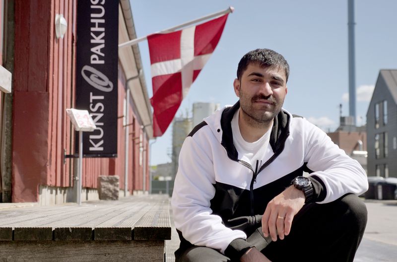 Farhad Rostami wartet seit acht Jahren im sogenannten "Ausreisezentrum" Kærshovedgård, einem Gefängnis mit Freigang, auf die Bearbeitung seines Asylantrags. 