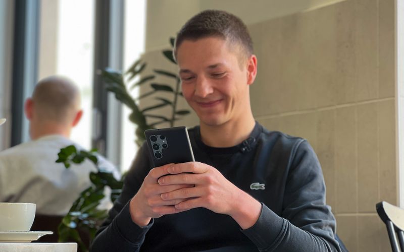 Dennis aus Köln hat die Nase voll vom Online-Dating.