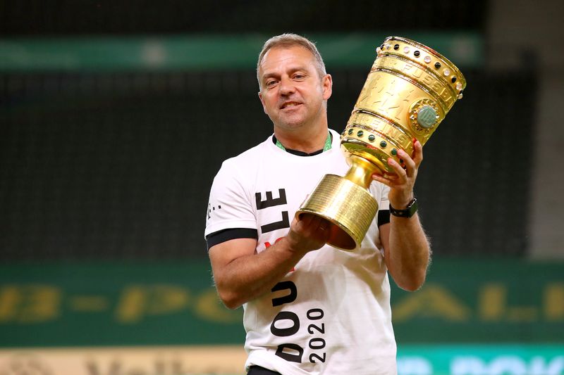 Sechs Titel in einer Saison - das hatte es selbst beim hoch dekorierten FC Bayern München noch nie gegeben. Bis Hansi Flick 2020 alles gewann, was es zu gewinnen gab. Mit dem Sextuple im Gepäck zog es den Ex-FCB-Profis anschließend zum DFB. Doch als Nationaltrainer konnte Flick nicht an die großen Erfolge anknüpfen ...