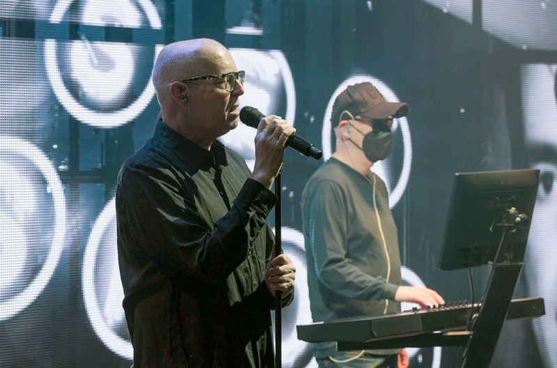 Immer im Rampenlicht: Neil Tennant (links) und Chris Lowe schafften es, ihren Sound über vier Jahrzehnte hinweg nicht altmodisch klingen zu lassen.