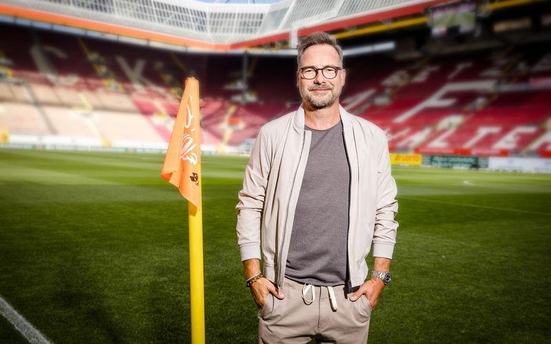Matthias Opdenhövel führt das "ran"-Team als Moderator an, wenn SAT.1 die erste Ausgabe des neuen "Franz-Beckenbauer-Supercups" überträgt.