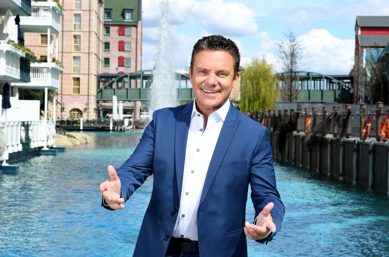 Stefan Mross feiert im Europa-Park Rust den 30. Geburtstag seiner Show "Immer wieder sonntags", die er selbst seit 20 Jahren moderiert. 