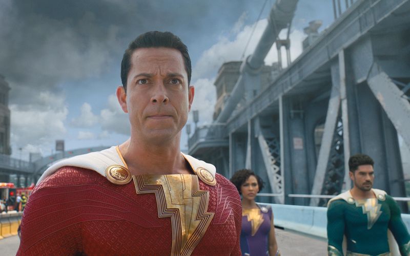 Nach dem Erfolg von "Shazam!" durfte Zachary Levi in "Shazam! Fury of the Gods" erneut in die Rolle des superstarken Titelhelden schlüpfen.