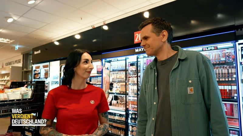 Bei Rossmann verrät die stellvertretende Filialleiterin Stefan Uhl ihr Gehalt.
