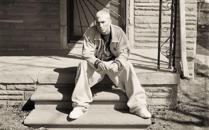 Sein drittes Album machte ihn endgültig zum Rap-Superstar: Vor genau 25 Jahren, am 23. Mai 2000, erschien "The Marshall Mathers LP" von Eminem. Welche Platten noch zu den wichtigsten HipHop-Alben aller Zeiten zählen, erfahren Sie in der Galerie ...