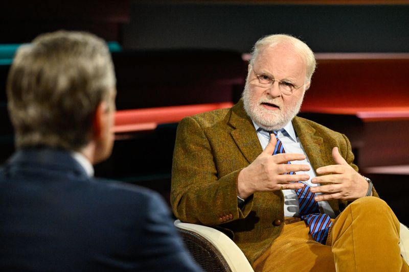 Theologe Manfred Lütz sieht den Einsatz Künstlicher Intelligenz im Medizinbereich kritisch, gibt jedoch zu: "Ich glaube, man hat ein Recht auf selbstbestimmtes Sterben."