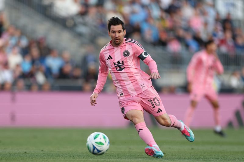 Lionel Messi wird mit Inter Miami dabei sein. Das Team erhielt den Supporters' Shield der MLS 2024, was als Qualifikationskriterium ausgemacht wurde. Zum Kader gehören auch Sergio Busquets, Luis Suárez und Jordi Alba.