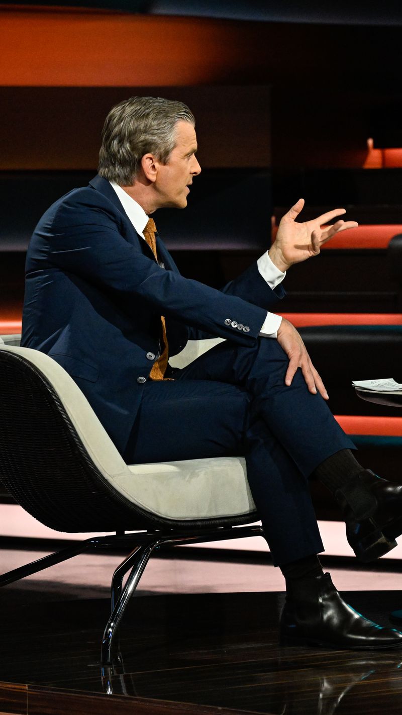 ZDF-Moderator Markus Lanz echauffiert sich über den zunehmenden Jugendwahn in seiner Generation.