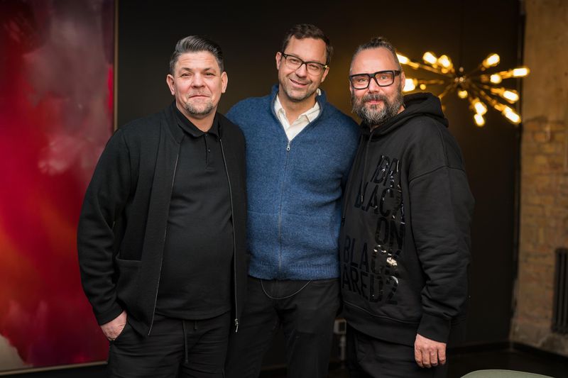 Treten in der Best-Friends-Edition mit und gegeneinander an, von links: Tim Mälzer, Edi Frauneder und Mario Lohninger.