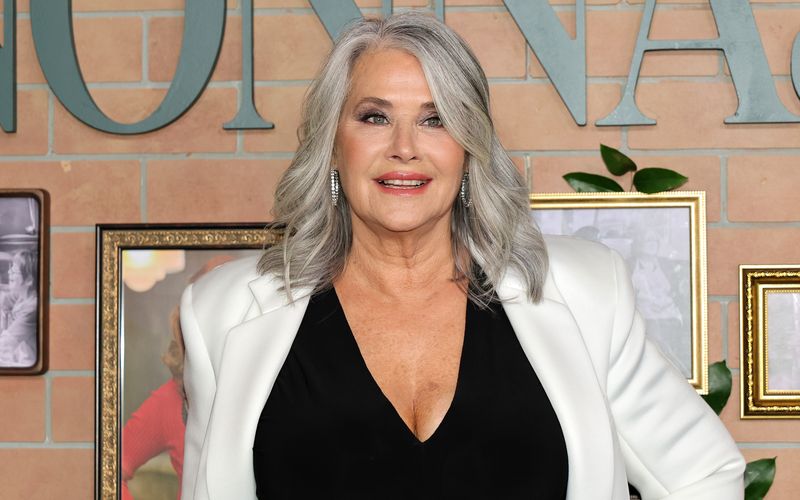 Mittlerweile sind die braunen Haare einem Grau gewichen: Lorraine Bracco bei der Premiere von "Nonnas" im April 2025.