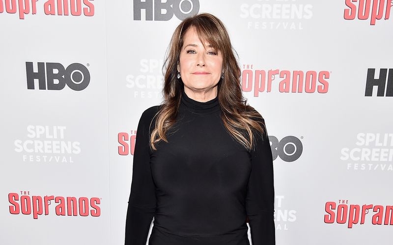Lorraine Bracco gehörte zu den Stars der Kult-Serie "Die Sopranos". Hier ist sie beim 20. Jubiläum der Kult-Serie in New York zu sehen.