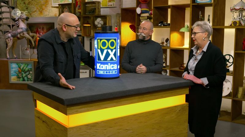 Experte Sven Deutschmanek (links) bezeichnete den Zustand als "perfekt". Horst Lichter musste dennoch lachen, als er den Wunschpreis der Verkäuferin hörte.