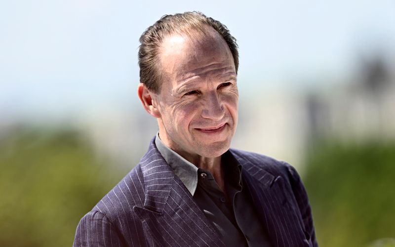 Um Lord Voldemort bestmöglich verkörpern zu können, griff Ralph Fiennes zu einer ungewöhnlichen Lösung.