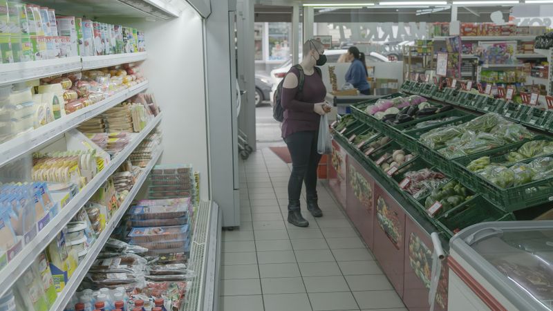 "Mehr als vier Euro am Tag für Essen gebe ich nur in den seltensten Fällen aus", sagt Veva.