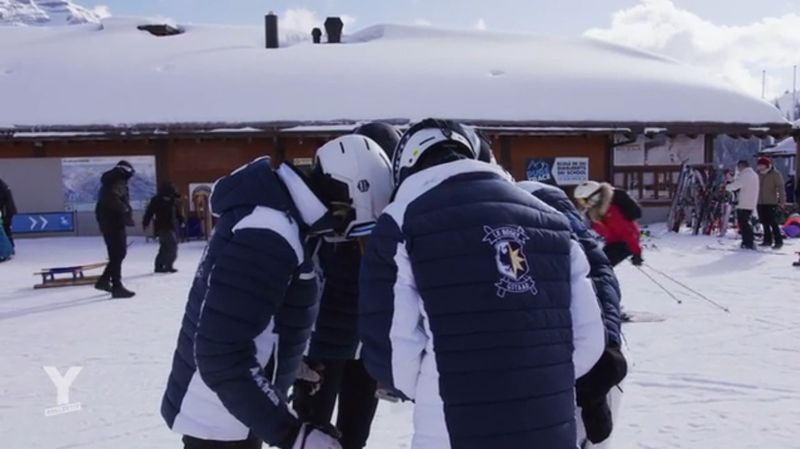Skifahren gehört im Winter zum Schulalltag in Le Rosey. Die Schüler müssen sich aus Sicherheitsgründen alle 30 Minuten bei ihrer Lehrkraft melden.