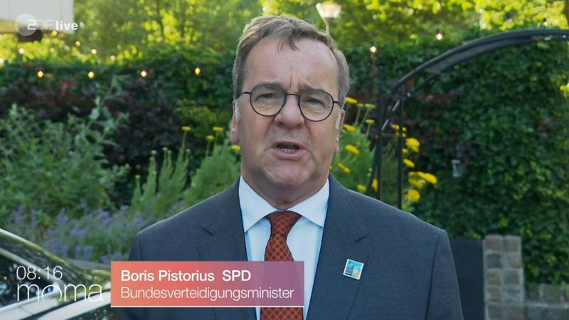 In Bezug auf die Bundeswehr rief Bundesverteidigungsminister Boris Pistorius zu mehr Gelassenheit auf.