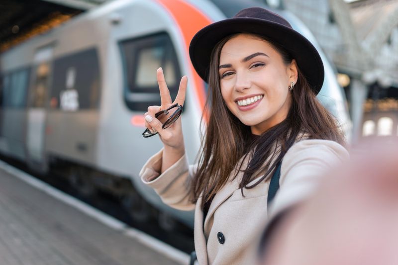 Mit einem TikTok-Video können Userinnen und User bei der nächsten Bahnfahrt 50 Prozent sparen. 