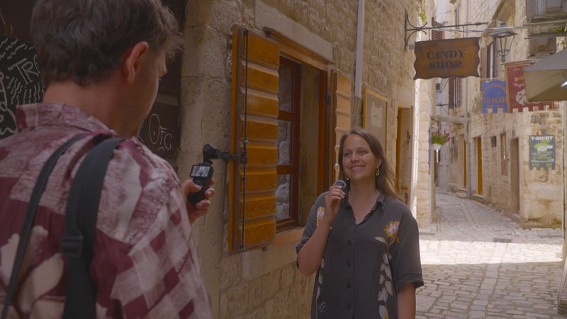 Die Reiseblogger Chris Hergesell und Marie Volkert berichten von Urlaubsfahrten abseits der touristischen Massen.
