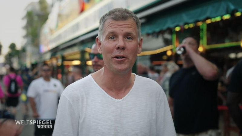 ARD-Korrespondent Sebastian Kisters schaute sich für seine Mallorca-Reportage auch am Ballermann um. Doch hier lauert nicht Mallorcas wahres Tourismus-Problem.
