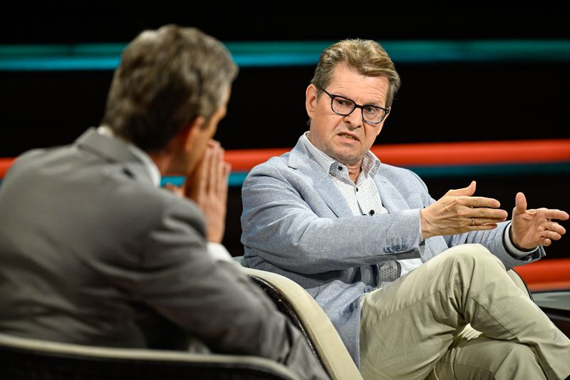 SPD-Politiker Ralf Stegner erläuterte bei "Markus Lanz", dass er mit dem Friedensmanifest einen Denkanstoß liefern wollte.