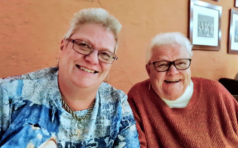 Anke "Hasi" Leithäuser (links) und ihre Mutter Gisela wurden durch das VOX-Format "Goodbye Deutschland" bekannt.
