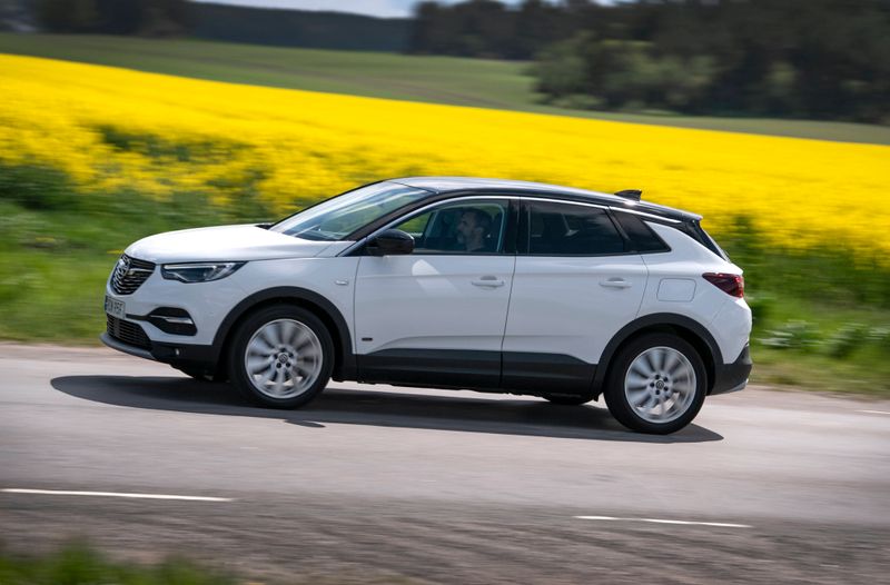 Unter anderem in dem Grandland X von Opel wurde der Motor mit dem betroffenen Nockenwellenantrieb verbaut. 