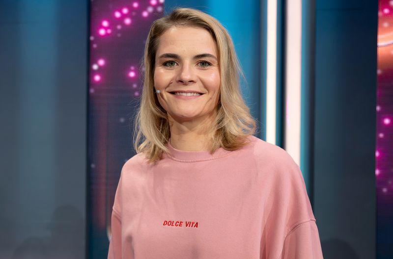 Hazel Brugger überrascht immer wieder mit lakonischer Lässigkeit - und mit trockenem Humor.