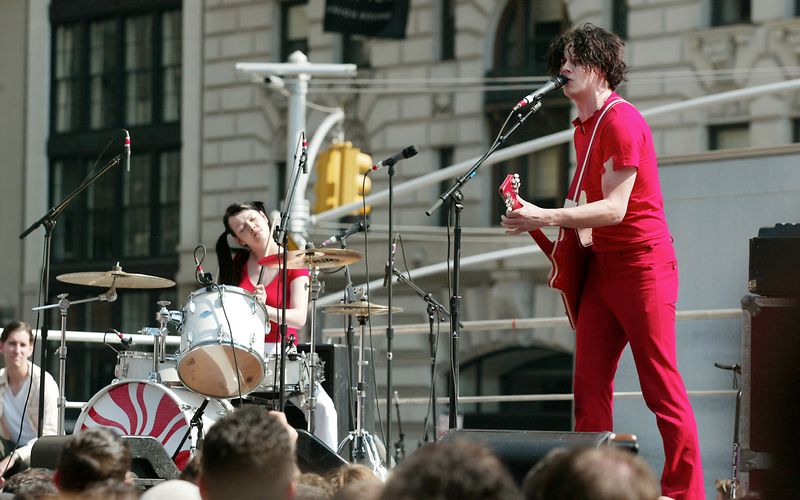 Das Lied "Seven Nation Army" komponierte Jack White 2002 bei einem Soundcheck in Melbourne, wo die White Stripes auf Tour waren.