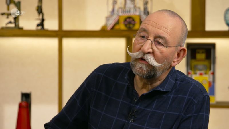 "Ach hör auf!", staunte Horst Lichter in der Dienstagsausgabe von "Bares für Rares", als er erkannte, wer das mitgebrachte Werk geschaffen hatte. "Das ist ein ganz lieber Freund von mir!"