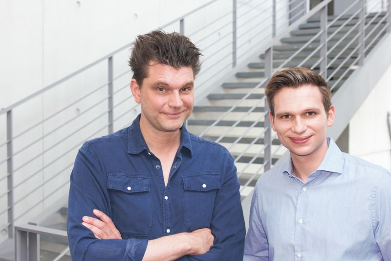 Lutz van der Horst (links) und Fabian Köster sind ein bestens eingespieltes Reporter-Team.