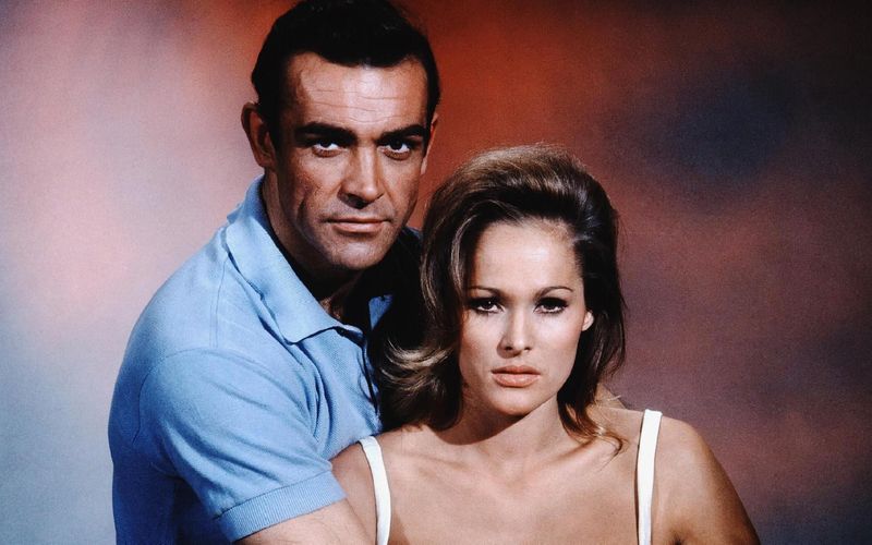 Mit "James Bond jagt Dr. No" (zu sehen am Samstag, 12. Juli, 20.15 Uhr, VOX) feierte die berühmteste Agentenfilmreihe aller Zeiten ihre Premiere. In mittlerweile 25 Abenteuern war James Bond inzwischen zu sehen, in unserer Galerie zeigen wir Ihnen die besten und die schlechtesten Filme der 007-Reihe. 