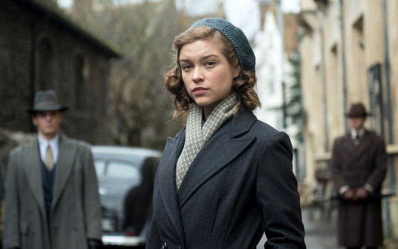 Die junge Joan (Sophie Cookson) muss eine schwere Entscheidung treffen.