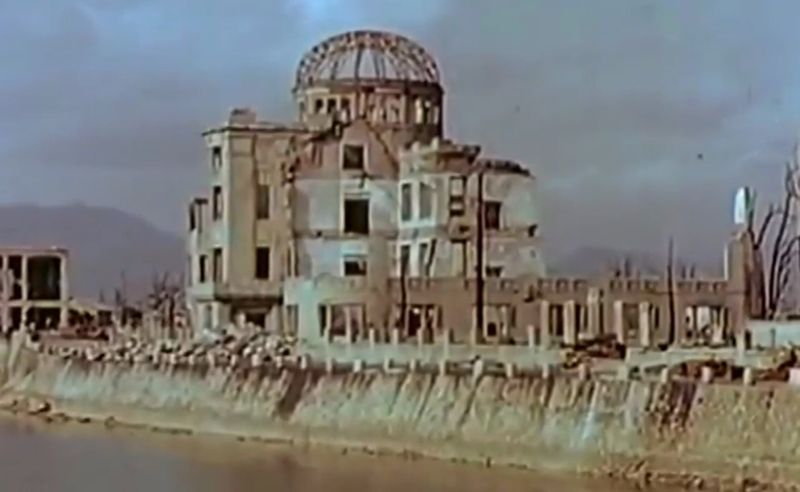 Am 06. August 1945, um 08.15 Uhr, wurde über Hiroshima die erste Atombombe ausgelöst. Kurz zuvor, am 16. Juli, hatten die USA bei Los Alamos erstmals erfolgreich eine Atombombe gezündet. 