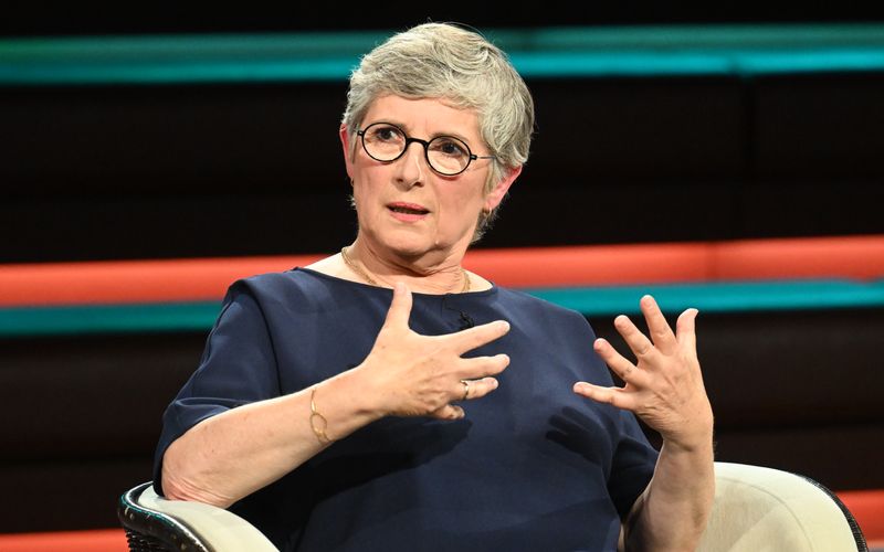 Grünen-Fraktionsvorsitzende Britta Haßelmann sagte mit Blick auf die Debatte um Frauke Brosius-Gersdorf: "Diese Art, wie Frau Brosius-Gersdorf angegangen wurde, so kann man mit Frauen in dieser Republik nicht umgehen!" 
