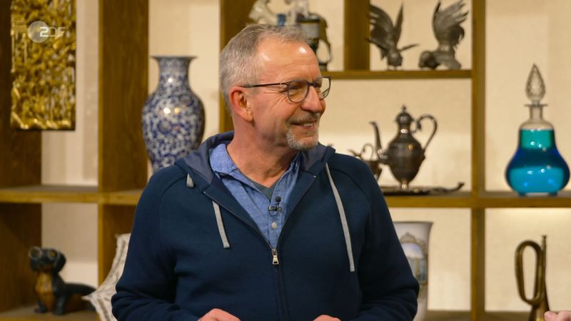 Verkäufer Kersten hatte einen besonderen Ring im Gepäck.