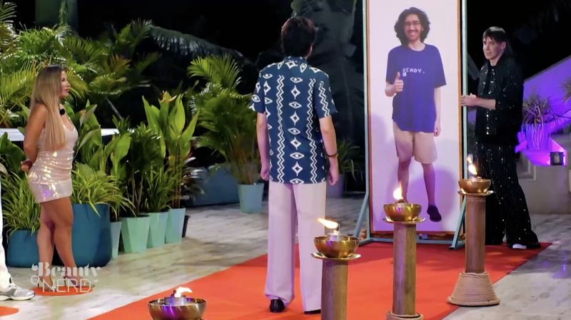 In Folge fünf von "Beauty & the Nerd" (donnerstags, 20.15 Uhr, bei ProSieben und Joyn) geht es weiter mit dem Umstyling. Doch nicht alle Nerds sind glücklich mit ihren neuen Looks. Das sorgt für Spannungen in der Villa. Außerdem kriselt es kurz vor dem Finale beim Traumteam Laura und Sammy, und für ein Paar ist die Reise zu Ende.
