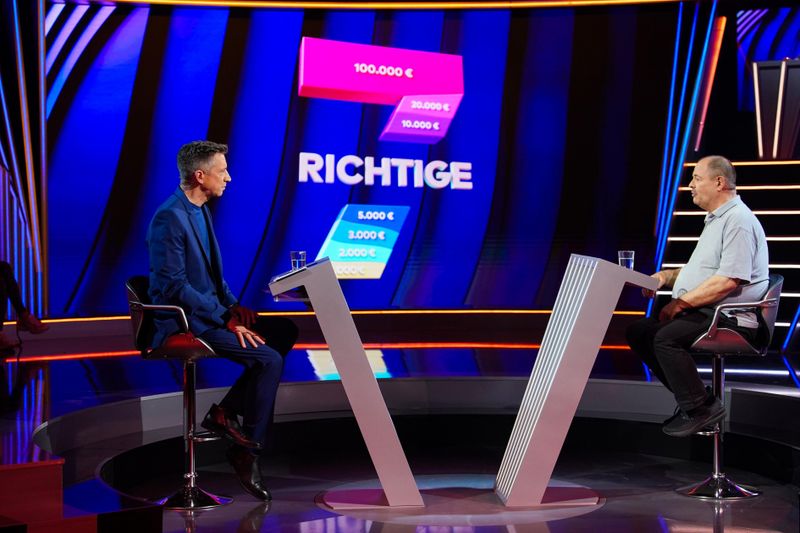 Kreuzverhör am Quizpult: Steffen Hallaschka (links) nimmt sich Wilfried zur Brust. 