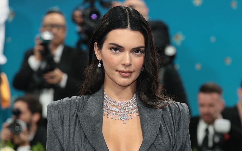 Sie ist eines der bekanntesten Topmodels der Gegenwart: Kendall Jenner feiert am 3. November ihren 30. Geburtstag. Die Galerie zeigt, welche Models heute ähnlich "super" sind wie einst Cindy Crawford und Claudia Schiffer ... 