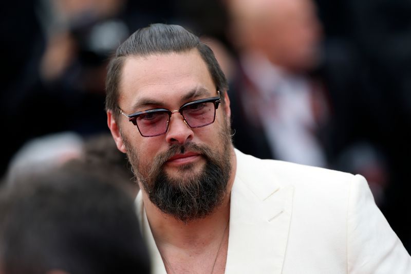 Jason Momoa braucht nicht viel, um glücklich zu sein.