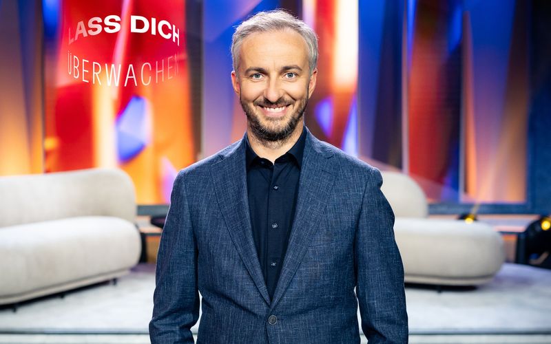 Jan Böhmermann gräbt wieder tief in den digitalen Geheimnissen seines Studiopublikums. 