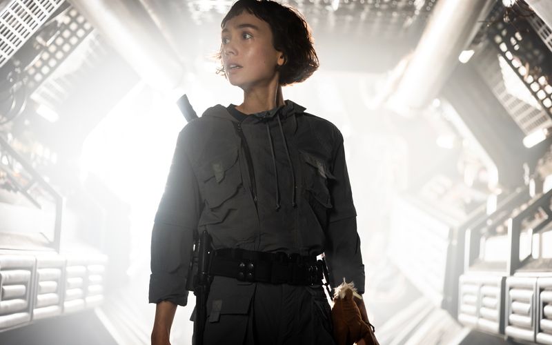 Die neue Ripley, einst gespielt von Sigourney Weaver, ist in der Serie "Alien: Earth" eine Transhumane: Wendy (Sydney Chandler) muss als Soldatin mit ihrer Gruppe ein auf der Erde abgestürztes Raumschiff erforschen. Er ist von unheimlichen Kreaturen bevölkert. 