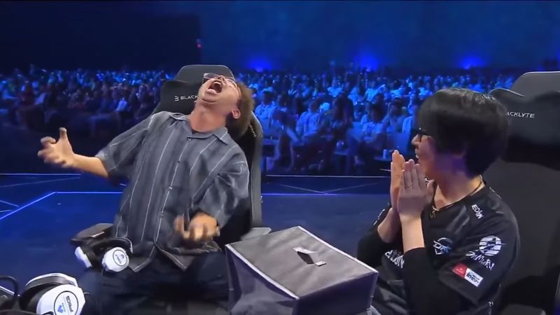 Nervenzusammenbruch oder bewusstes Theater? Der Clip mit E-Sportler KojiKOG geht um die Welt.