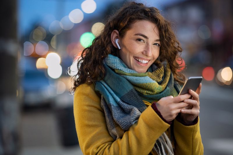 Frauen spielen mehr Mobile Games als Männer.