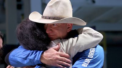 Bild zu Artikel Jeff Bezos mit Jacklyn Bezos